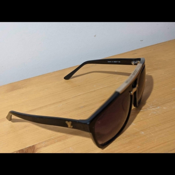 Millionaire's club Louis Vuitton men's sunglasses - Picture 2 of 2